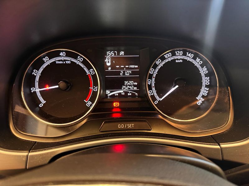 Škoda Fabia (2021) Škoda Fabia kombi top stav - fotka 9 z 9