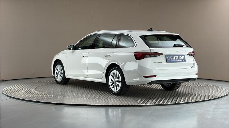 Škoda Octavia 2.0 TDI DSG Style Combi - fotka 2 z 25