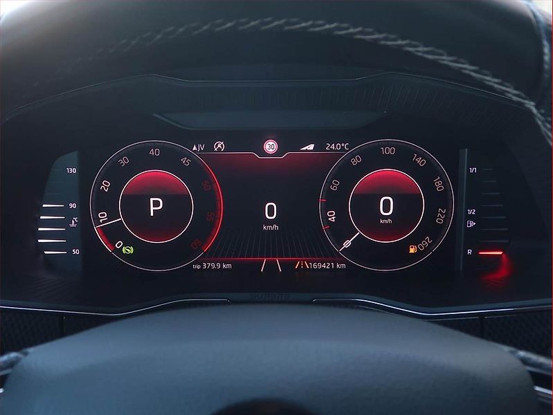 Škoda Superb (2018) Sportline 2.0 TDI - fotka 11 z 16