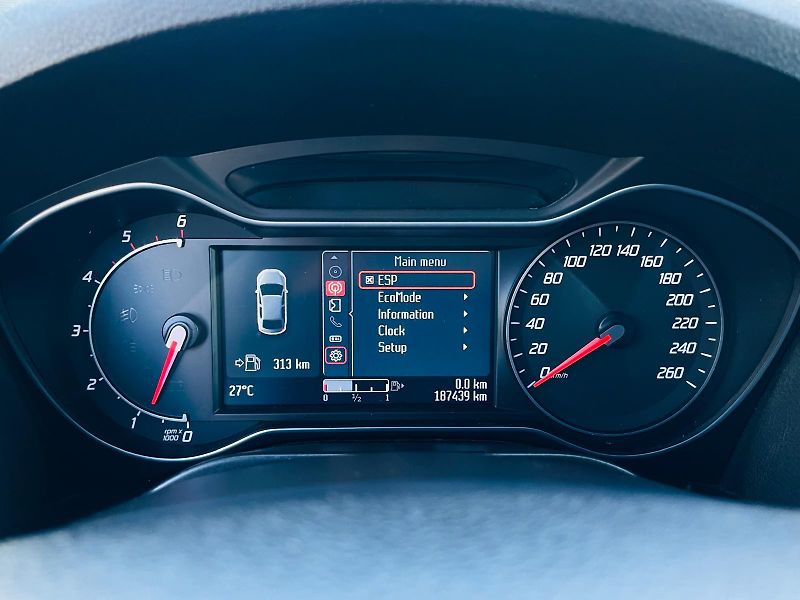 Ford Galaxy 2.2TDCi MANUÁL 7 MÍST TAŽNÉ  - fotka 47 z 50