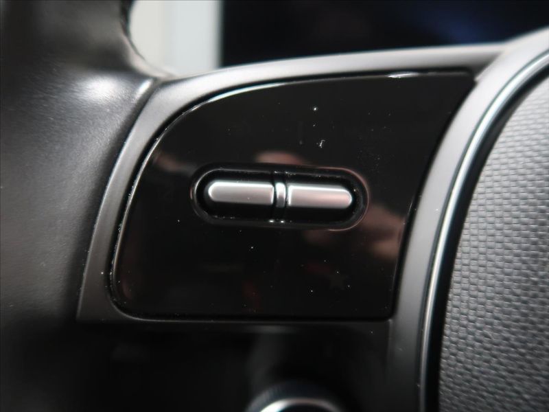 Hyundai Ioniq 5 Dynamiq Zánovní SOH 97,6% - fotka 19 z 35