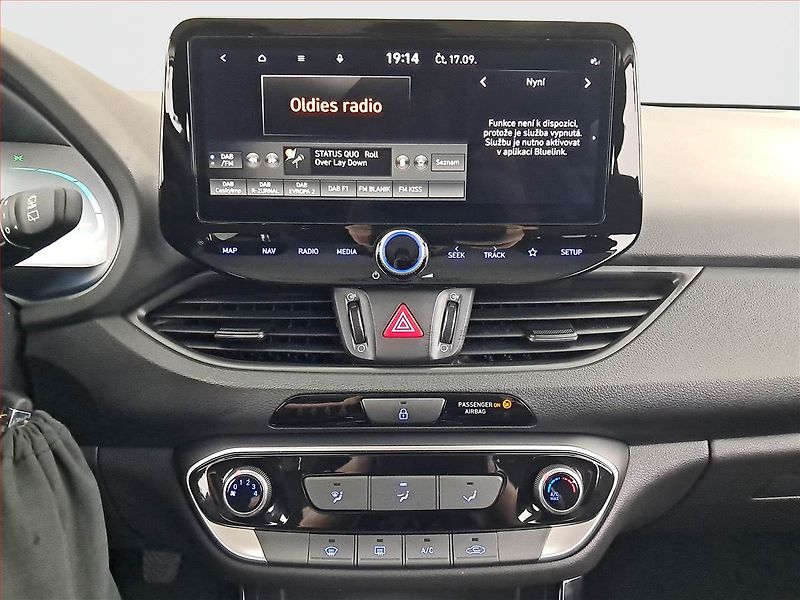 Hyundai i30 (2024) Family Smart 1.0 T-GDI - fotka 12 z 20
