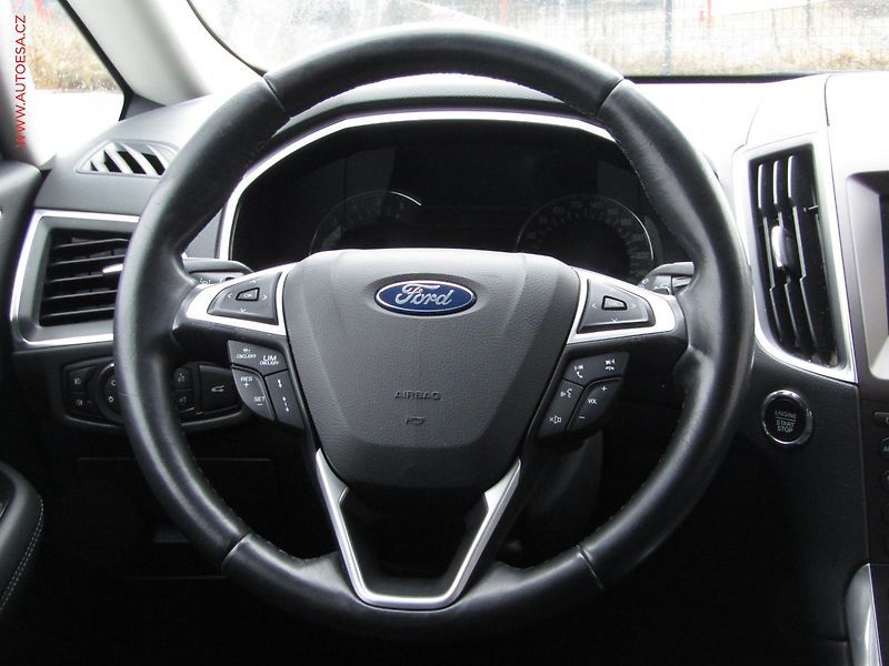 Ford S-MAX (2016) 2.0TDCi, AT, ACC, klima - fotka 13 z 19