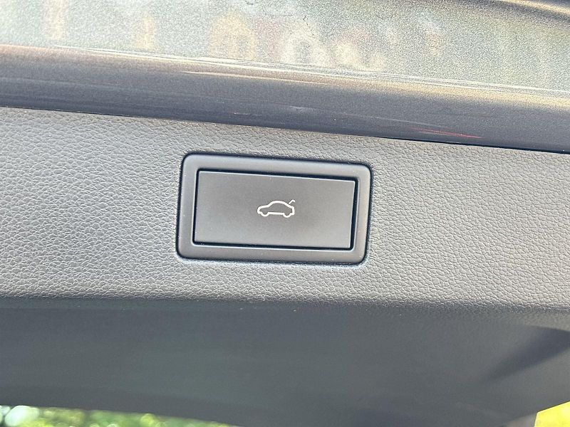 Škoda Kamiq (2023) 1.5 TSI Scoutline - fotka 25 z 30