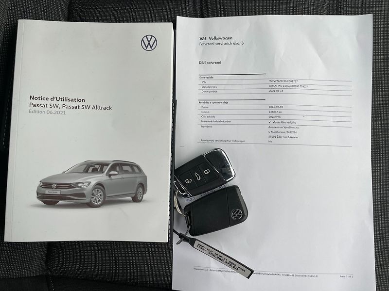 Volkswagen Passat (2021) Com. Style Business DSG! Navi! - fotka 21 z 40