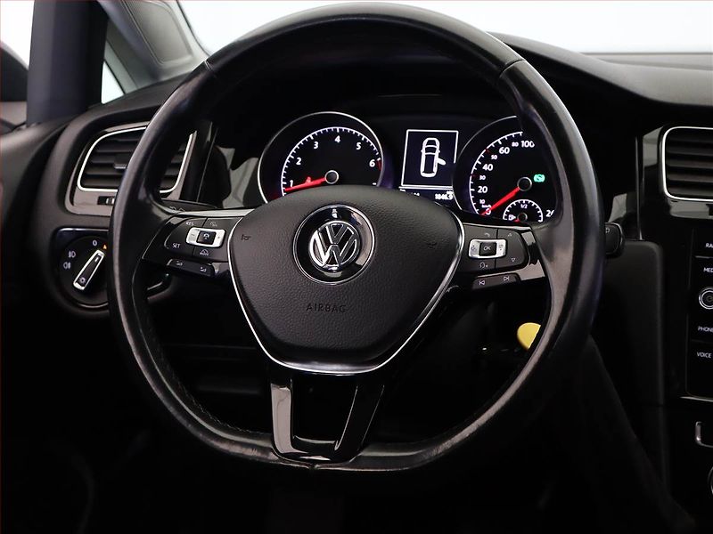 Volkswagen Golf (2017) 1.4 TSI, Automat, Tempomat - fotka 14 z 17