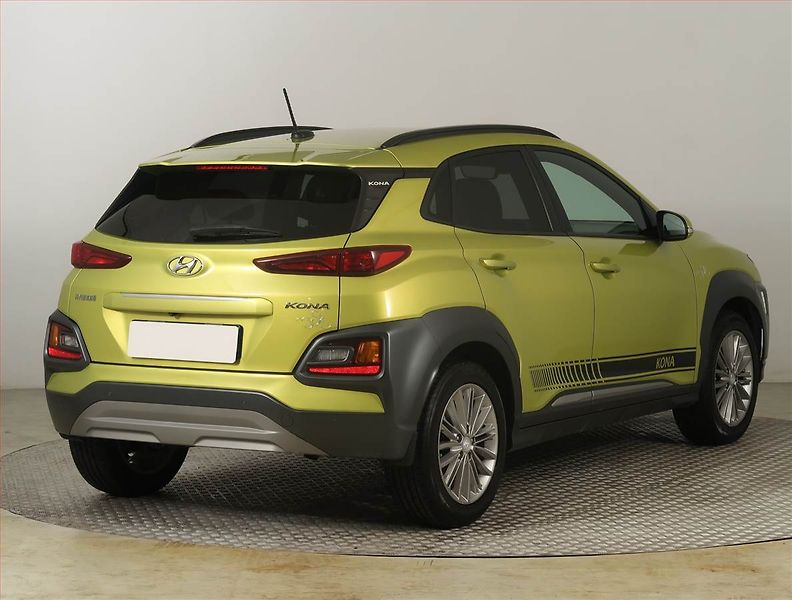 Hyundai Kona (2020) Mystic 1.0 T-GDI, Kůže - fotka 5 z 19