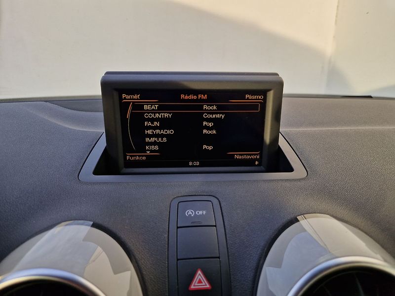 Audi A1 Ambition 1.4TFSI S-Line - fotka 17 z 34