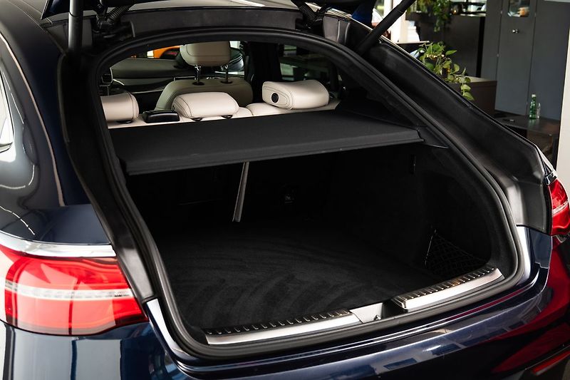 Mercedes-Benz GLE d 4MATIC AMG - fotka 23 z 25