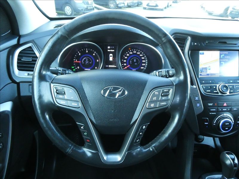 Hyundai Santa Fe 2,2 CRDi 4x4 Automat,DPH,Premi - fotka 31 z 62
