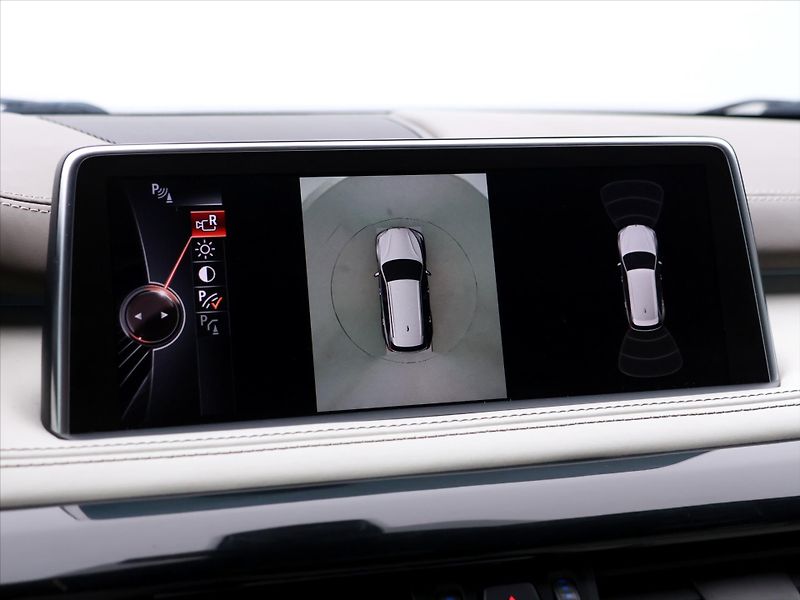 BMW X5 3.0 280kW M50da xD CZ DPH - fotka 25 z 38