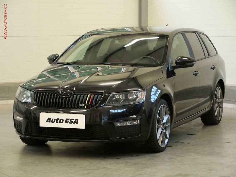 Škoda Octavia (2014) 2.0 TDI, ČR, DSG, xenon, AC - fotka 3 z 15