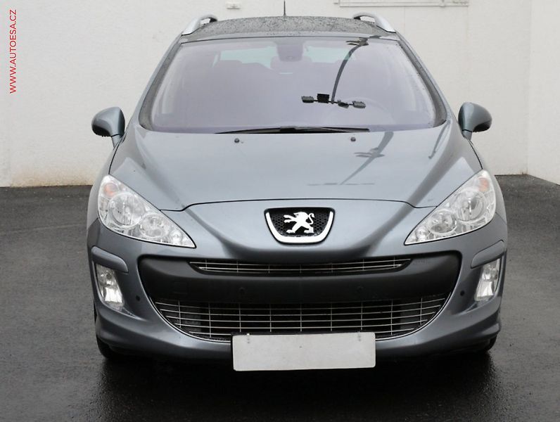 Peugeot 308 (2008) 1.6i - fotka 2 z 3