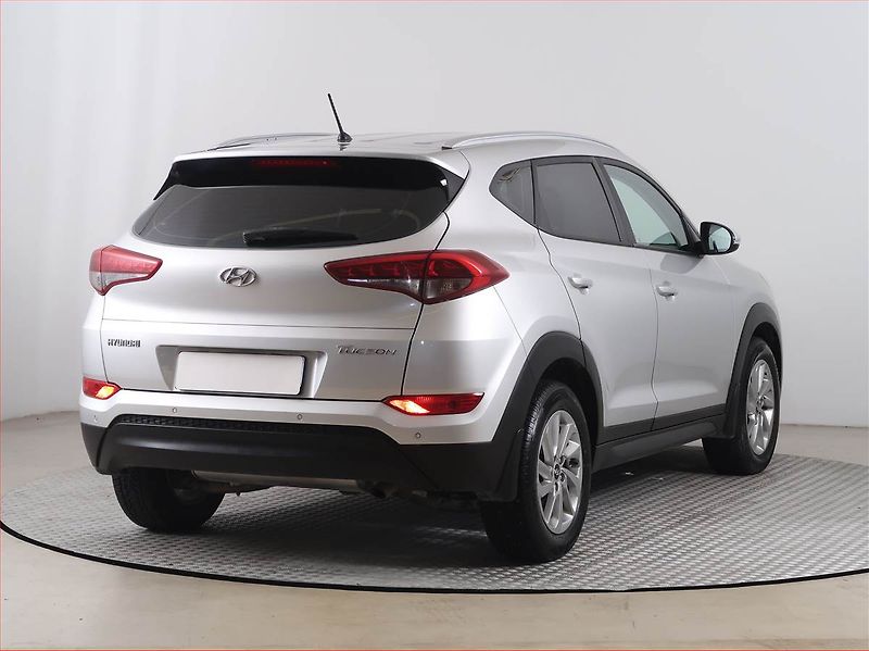 Hyundai Tucson (2018) 1.7 CRDi, Automat, Xenony - fotka 5 z 17