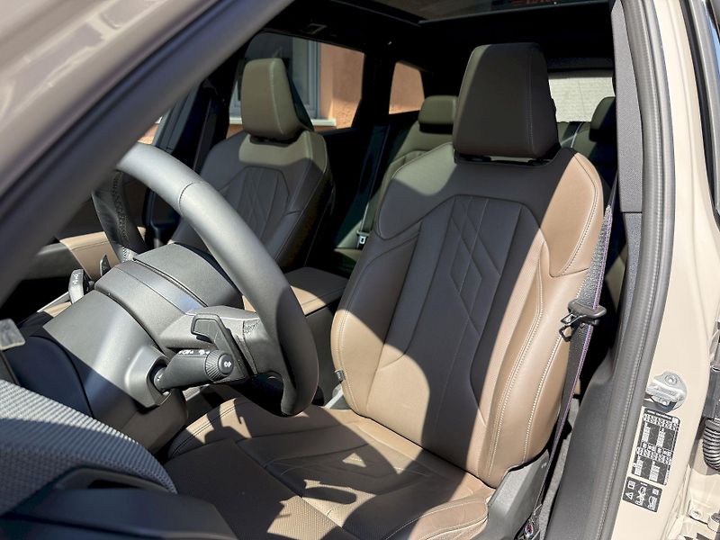 BMW X3 xDrvie20d M-PRO NEW Garance+ - fotka 16 z 50