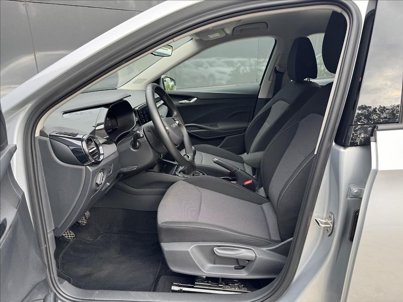 Škoda Fabia 1,0 MPI 130LET ZÁRUKA ČR DPH - fotka 11 z 29