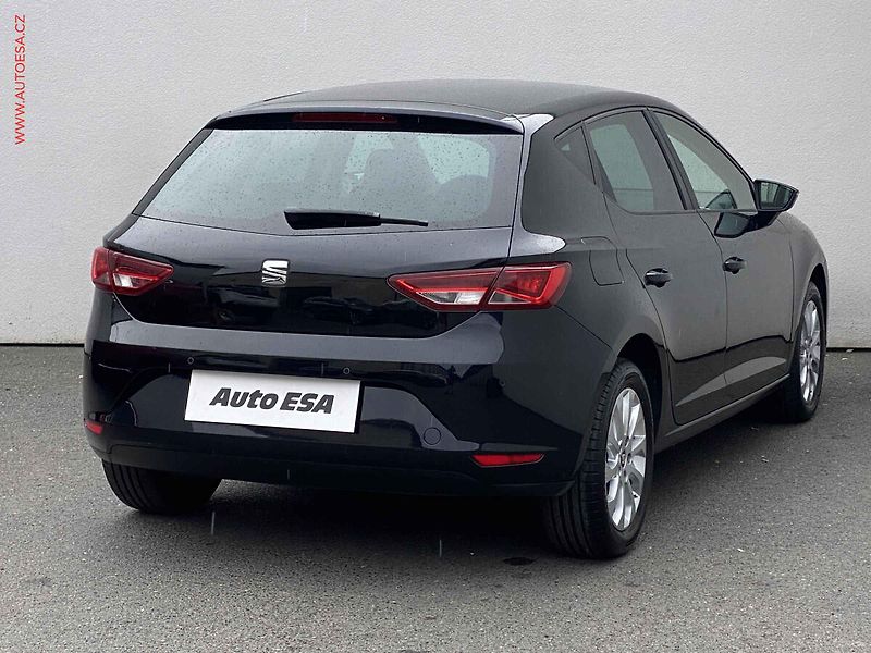 Seat Leon (2015) 1.2 TSi, ČR, Style, LED - fotka 4 z 16