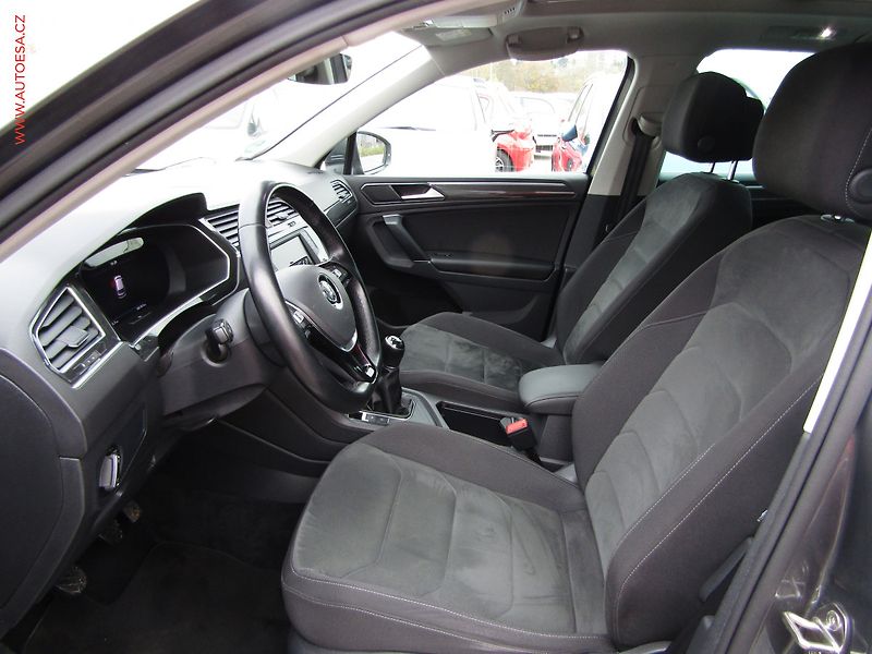 Volkswagen Tiguan (2016) 2.0 TDi, Highline, LED, panor - fotka 9 z 15