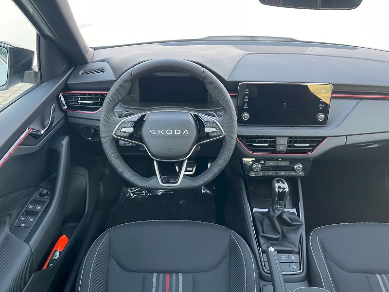 Škoda Kamiq (2025) 1,5 TSI / 110 kW DSG Monte Car - fotka 6 z 30