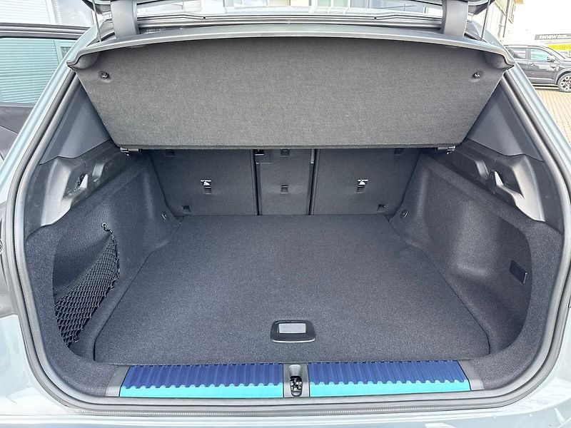 BMW Ostatní 50 xDrive M Sport Pro - fotka 18 z 19