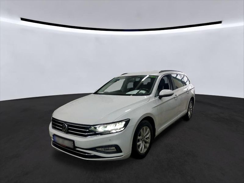 Volkswagen Passat 2,0 TDI MANUÁL TAŽNÉ KAMERA - fotografie inzerátu