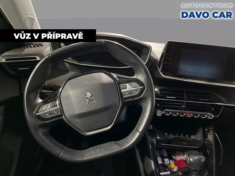 Peugeot 2008 1,2 PT 130k CZ Allure LED - fotka 3 z 25
