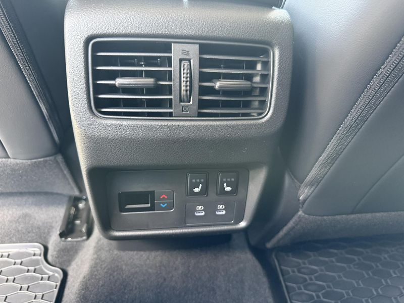 Nissan X-Trail (2026) E-Power, e-4ORCE, N-Trek - fotka 19 z 21