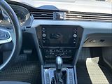 Volkswagen Passat 2,0 TDI 110 Elegance AT - náhled 10