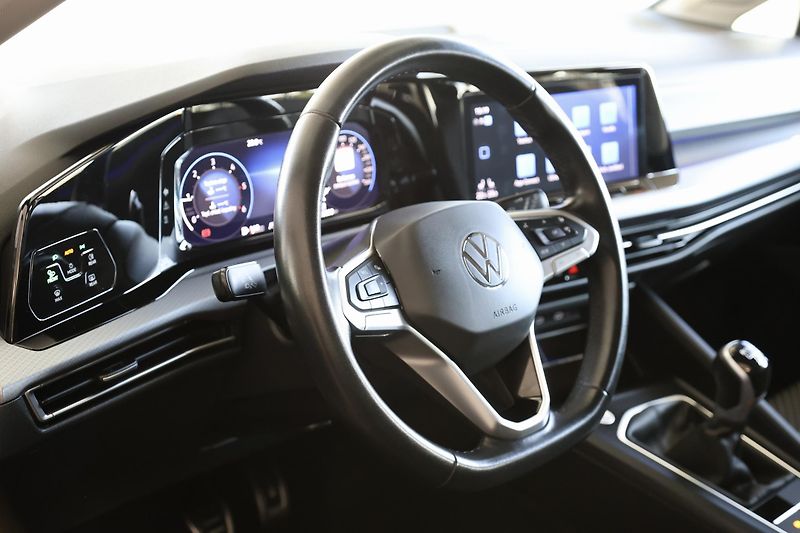 Volkswagen Golf Variant (2023) 2.0TDI LED Navi Tažné Display - fotka 10 z 31