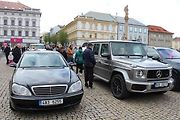 Sraz vozů značky Mercedes na Karlově náměstí v Kolíně.