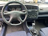 Volkswagen Golf (1996) 1,6 i 74 Kw CABRIO - náhled 10