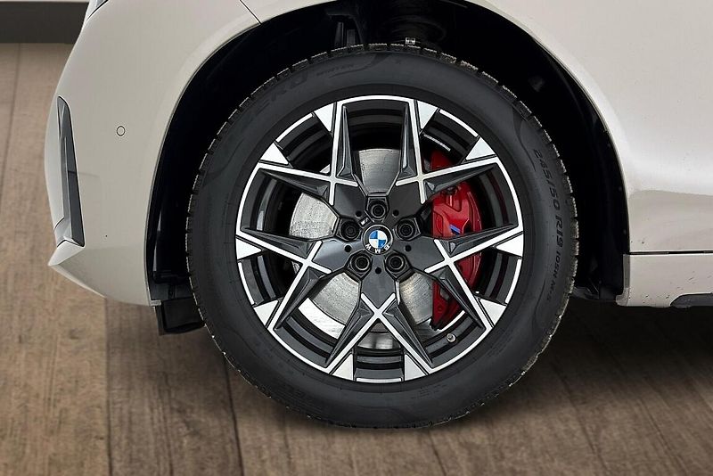 BMW X3 M50 xDrive - fotka 26 z 26