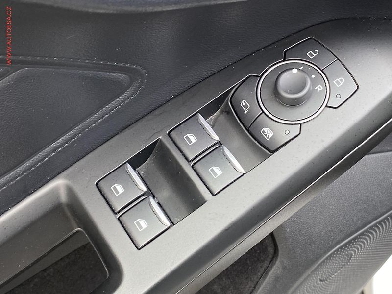 Ford Focus (2022) 1.5 TDCi, Trend Plus, LED - fotka 11 z 17