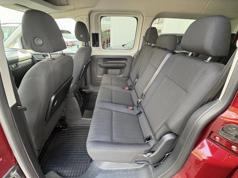 Volkswagen Caddy 2.0 TDI COMFORTLINE 75 kW M5F - fotka 17 z 27