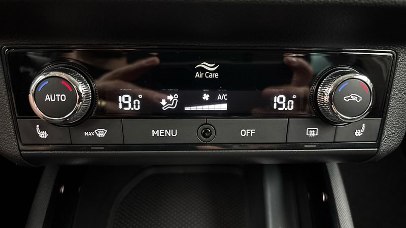 Škoda Scala 1.0 TSI DSG Style - fotka 13 z 26