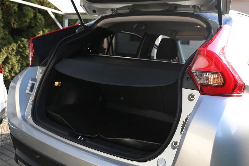 Mitsubishi Eclipse Cross 1,5 4x4, Automat, 51000KM - fotka 45 z 48