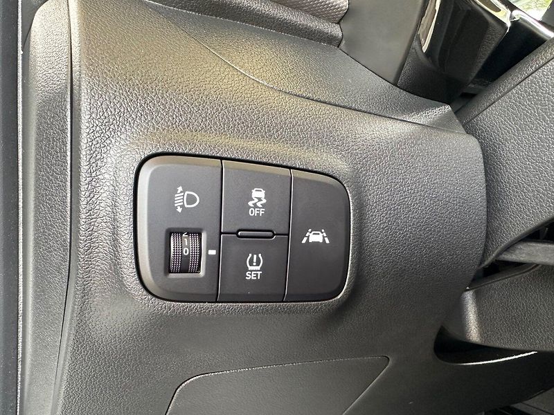 Hyundai i10 (2021) 1.0MPi AUTOMAT,COUVACÍ KAMERA - fotka 10 z 17