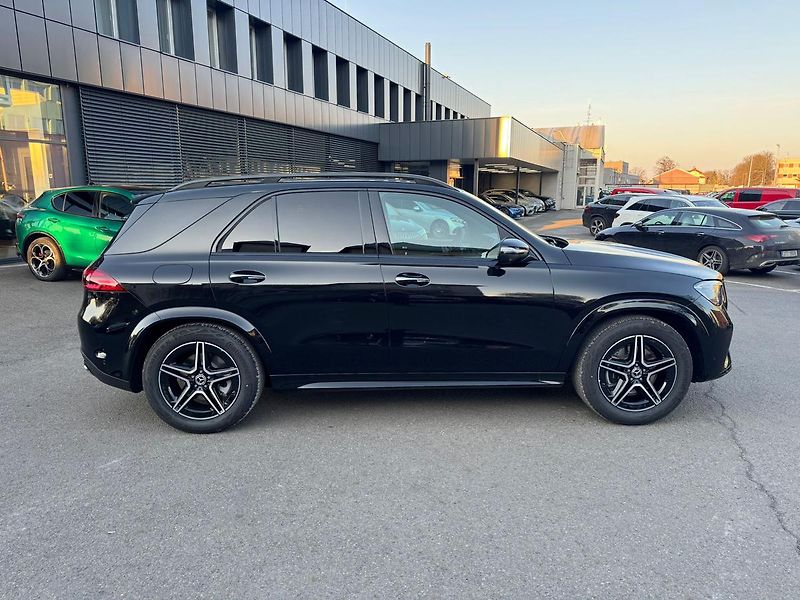 Mercedes-Benz GLE (2026) 300 d 4MATIC - fotka 8 z 25