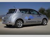 Také Nissan staví na bázi svého Leafu autonomní vůz (Foto: Nissan)