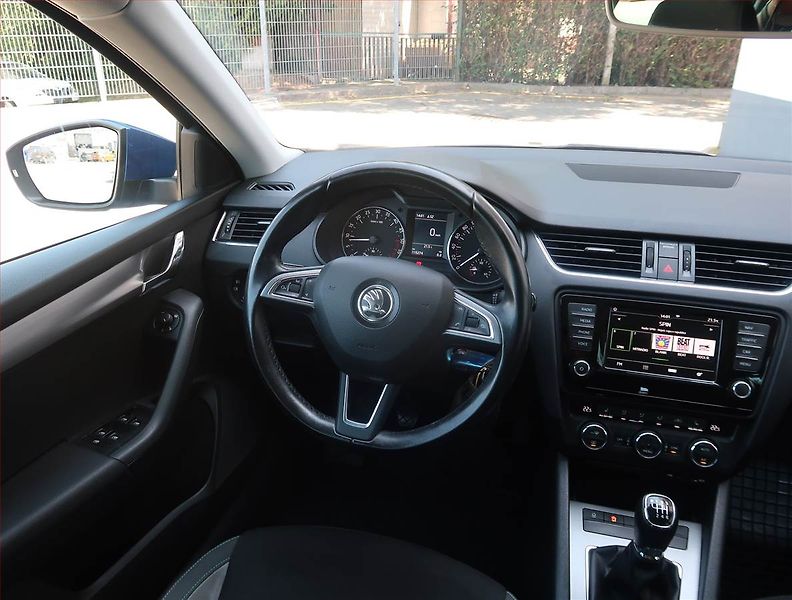 Škoda Octavia (2016) Ambition Plus 2.0 TDI - fotka 7 z 21
