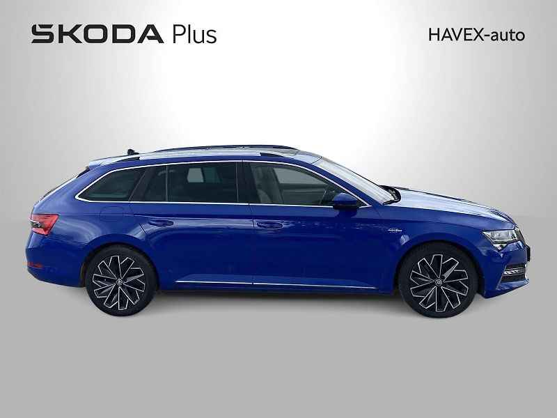 Škoda Superb (2022) Combi 2,0 TSI 4x4 DSG L&K - fotka 3 z 45