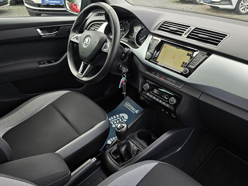 Škoda Fabia 1.2TSI NAVI 100% STAV 1Majitel - fotka 20 z 26
