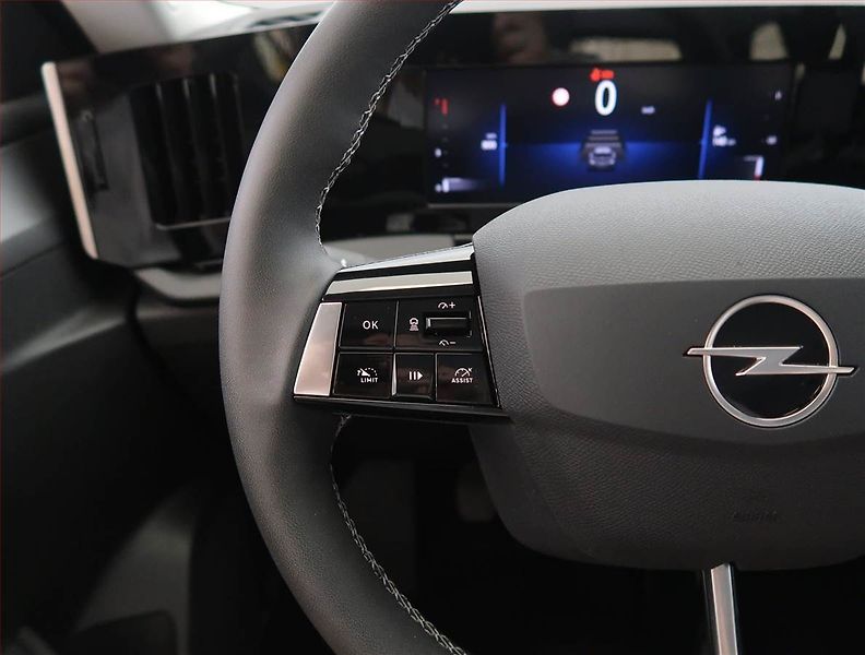 Opel Astra (2024) Edition 1.2 Turbo, digi klima - fotka 19 z 22