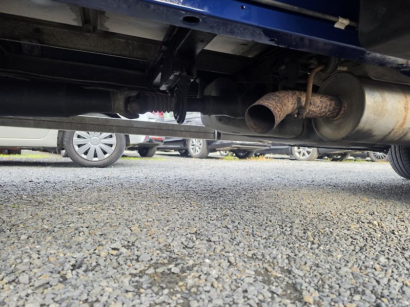 Volkswagen Crafter 2.5 TDI 100kw 6ti 8 Paleta - fotka 16 z 37