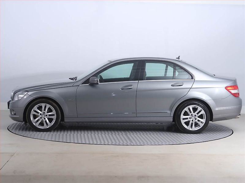 Mercedes-Benz Třídy C (2009) Avantgarde C 220 CDI, Automat - fotka 3 z 21