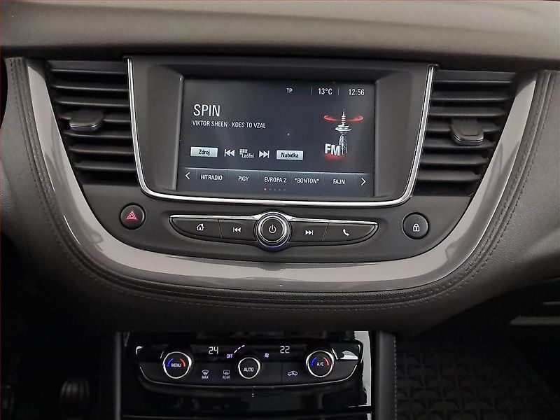 Opel Grandland X (2021) 1.2 Turbo, ČR,1.maj, Kůže - fotka 12 z 16