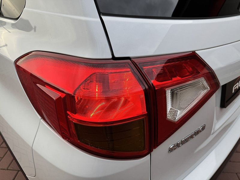 Suzuki Vitara (2017) 1.6iVVT Navi Digi Klima Kamera - fotka 43 z 50