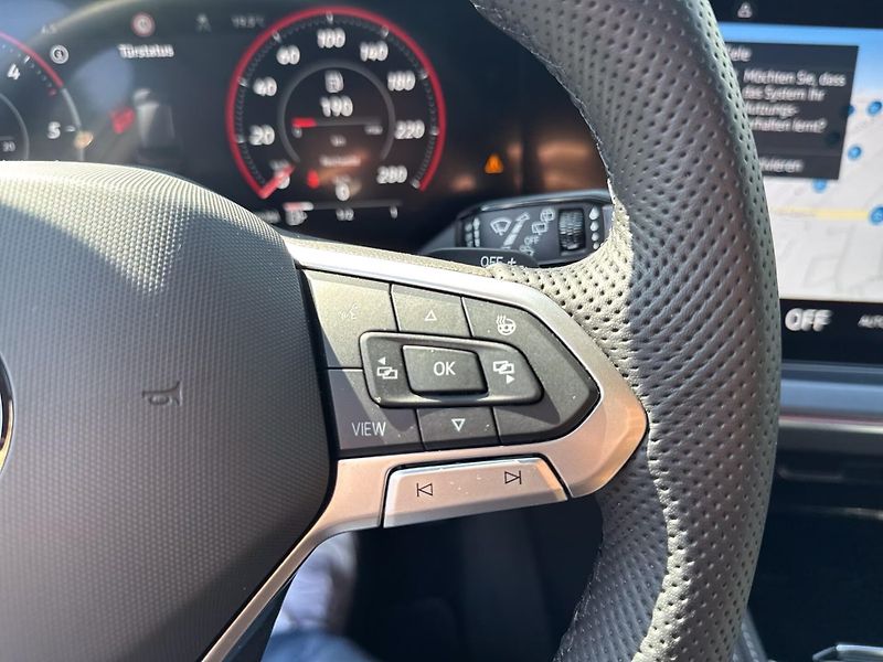 Volkswagen Touareg TDI 210kW R-Line Vzduch DYN - fotka 12 z 17