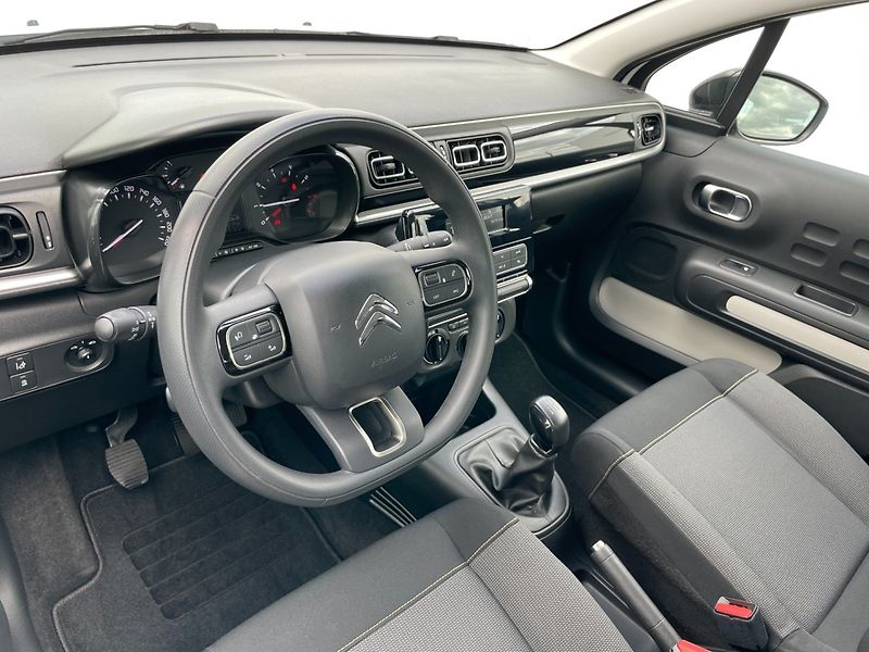 Citroën C3 (2018) Feel 1.2 PureTech 81kW! PDC! - fotka 12 z 29