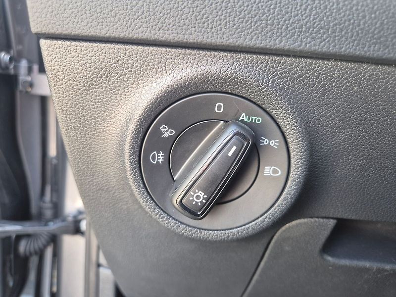 Škoda Karoq SportLine 1,5 TSI DSG, tažné, - fotka 16 z 35